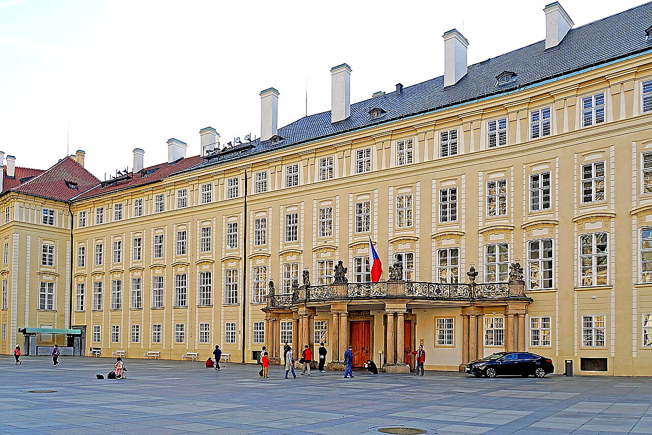 
<span>Nový královský palác</span>
