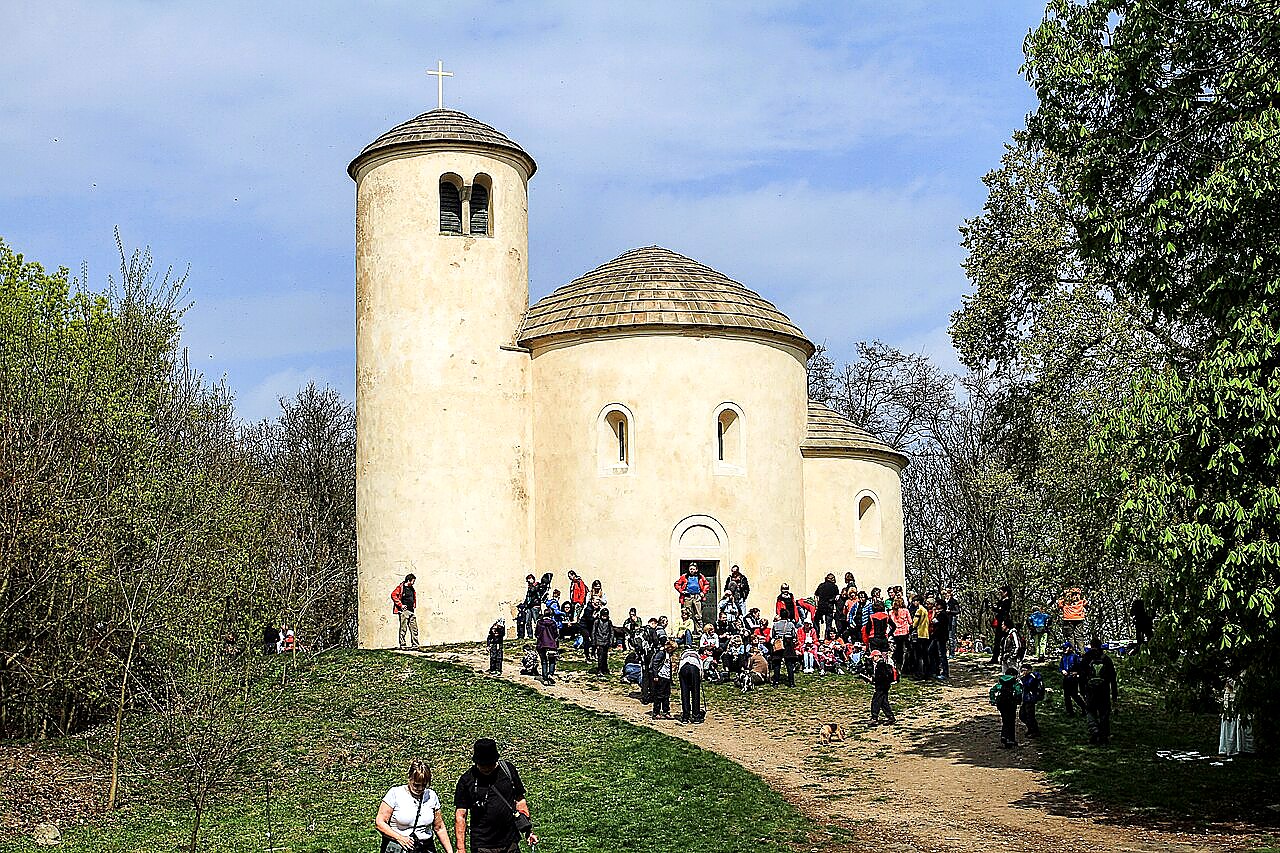
<span>Rotunda svatého Jiří</span>
