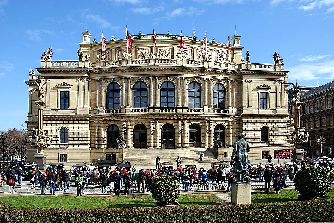 
<span>Rudolfinum</span>
