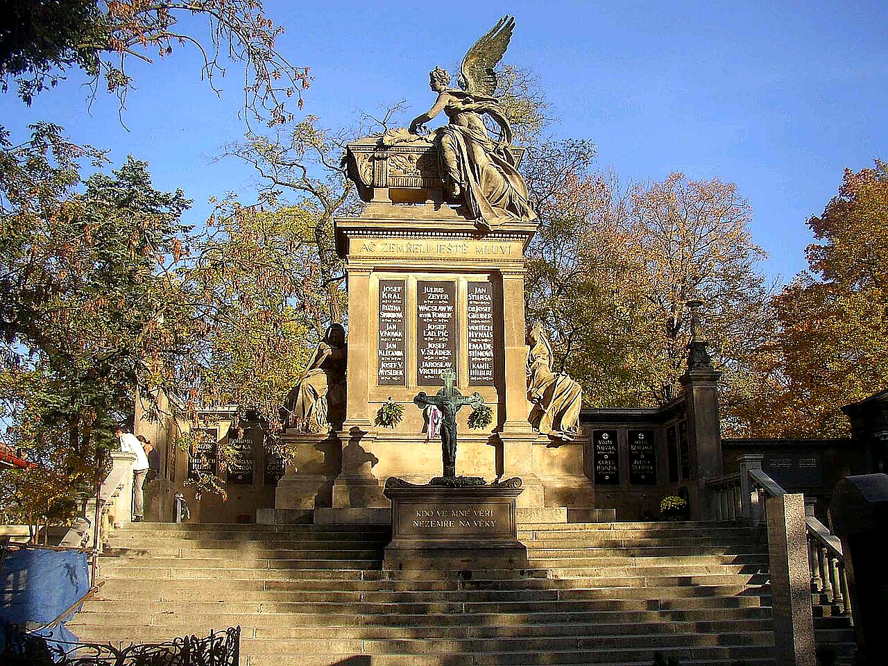 
<span>Slavín</span>
