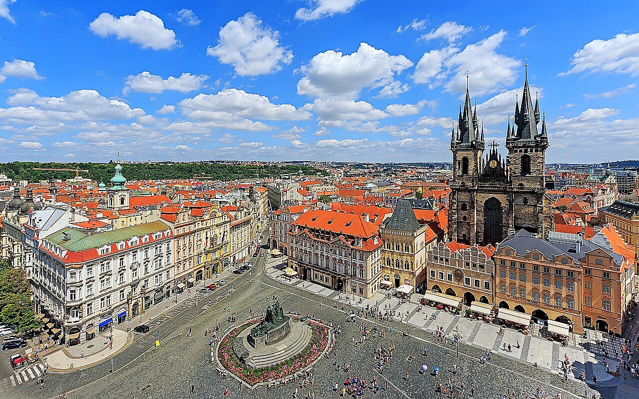 
<span>Staroměstské náměstí</span>
