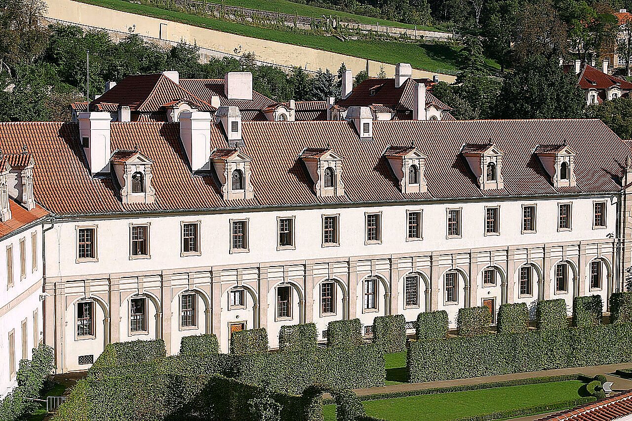 
<span>Valdštejnský palác v Praze</span>
