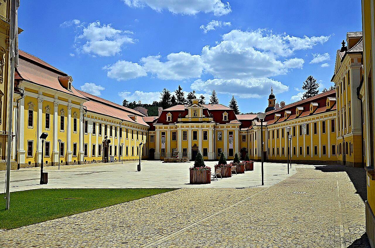
<span>Velehradský klášter</span>
