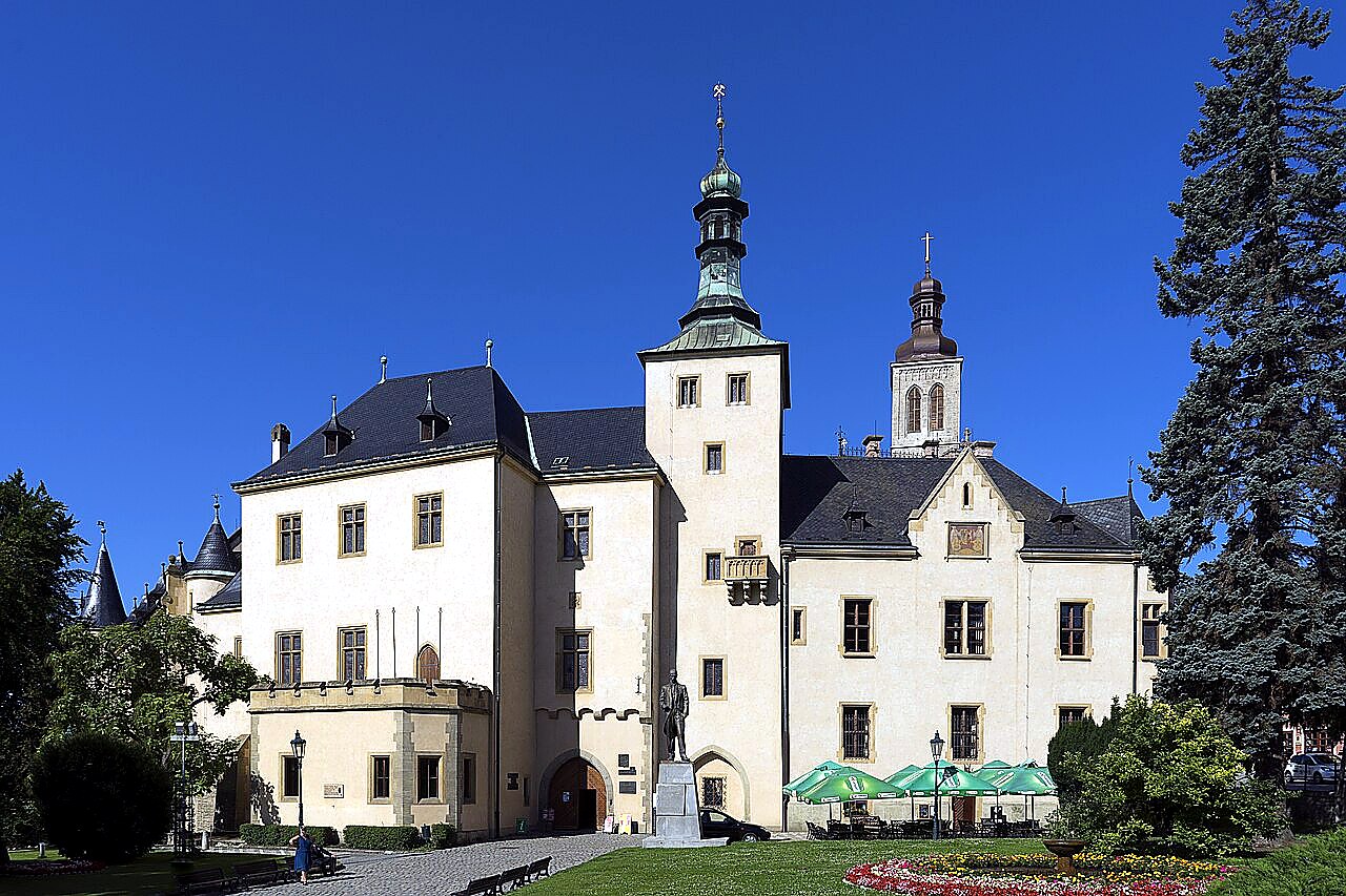 
<span>Vlašský dvůr</span>
