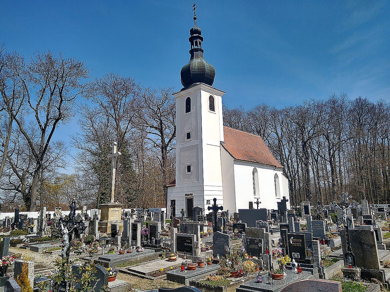 
<span>kostel svatého Jiljí (Domanín)</span>
