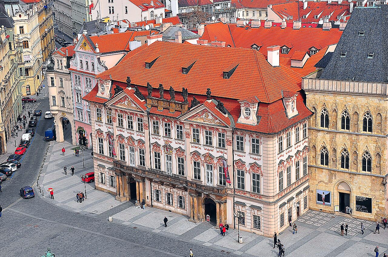 
<span>palác Kinských (Praha 1)</span>
