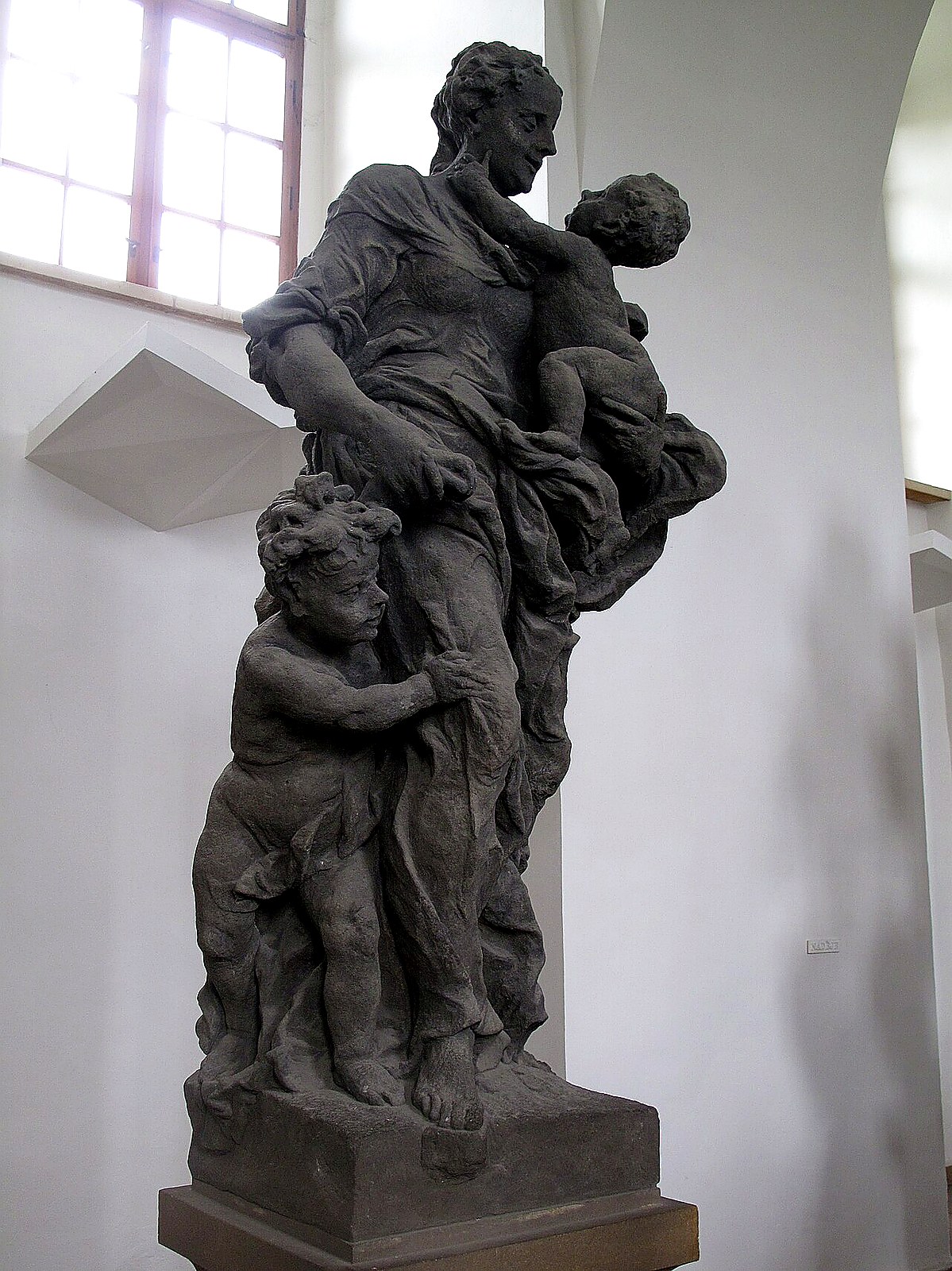 
<span>sochy Ctností a Neřestí na zámku Kuks</span>
