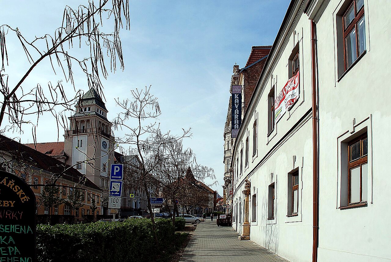 
<span>Dolní Předměstí (Znojmo)</span>

