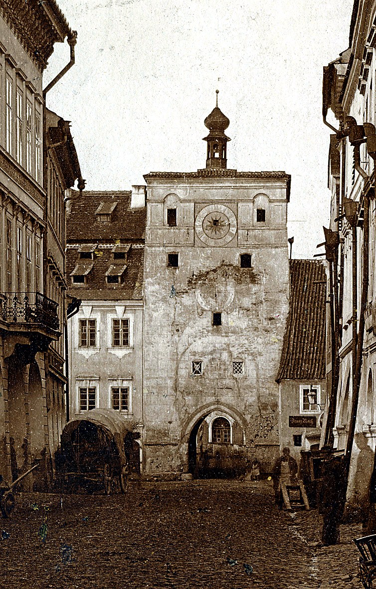 
<span>Pražská brána (České Budějovice)</span>
