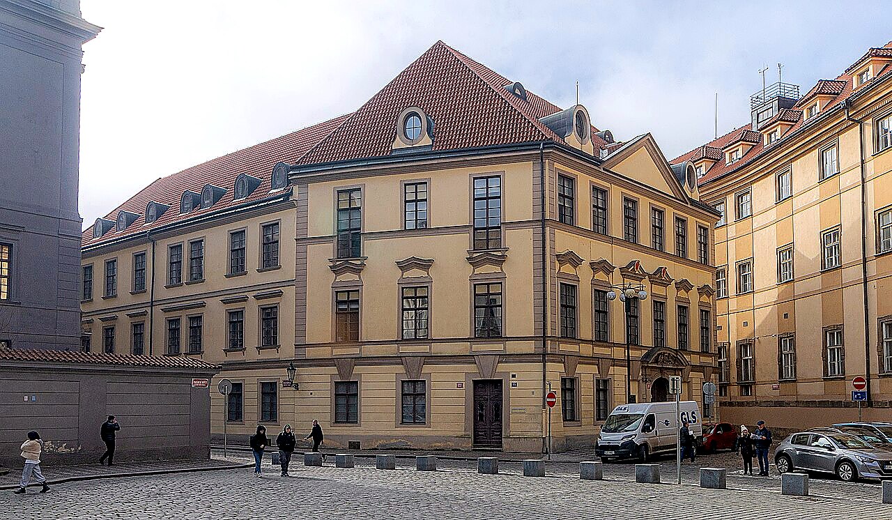 
<span>Trauttmannsdorfský palác na Starém Městě</span>
