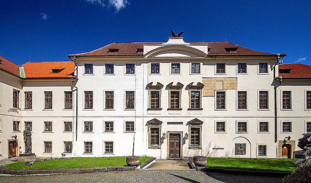 
<span>Tyršův dům</span>

