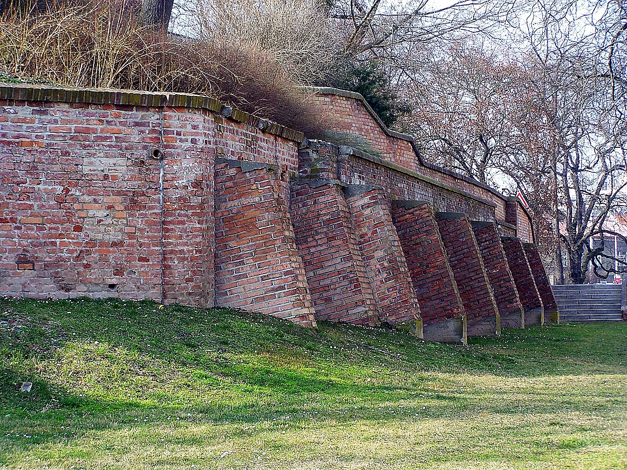 
<span>barokní opevnění Hradce Králové</span>
