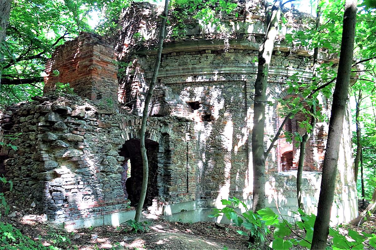 
<span>Hraběcí kaple</span>
