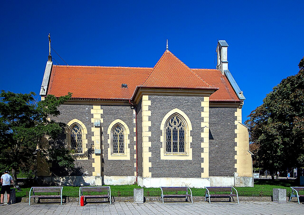 
<span>Kaple svatého Cyrila a Metoděje v Břeclavi</span>
