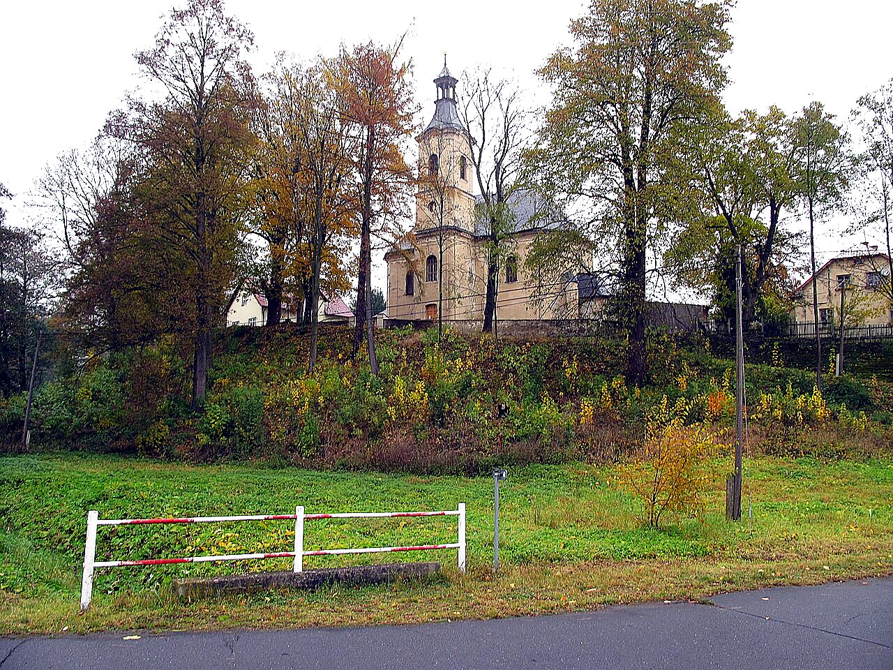 
<span>Kostel Archanděla Michaela (Dětřichovice)</span>
