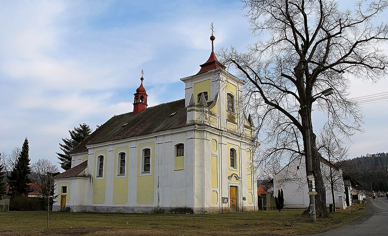 
<span>Kostel Archanděla Michaela (Skryje)</span>
