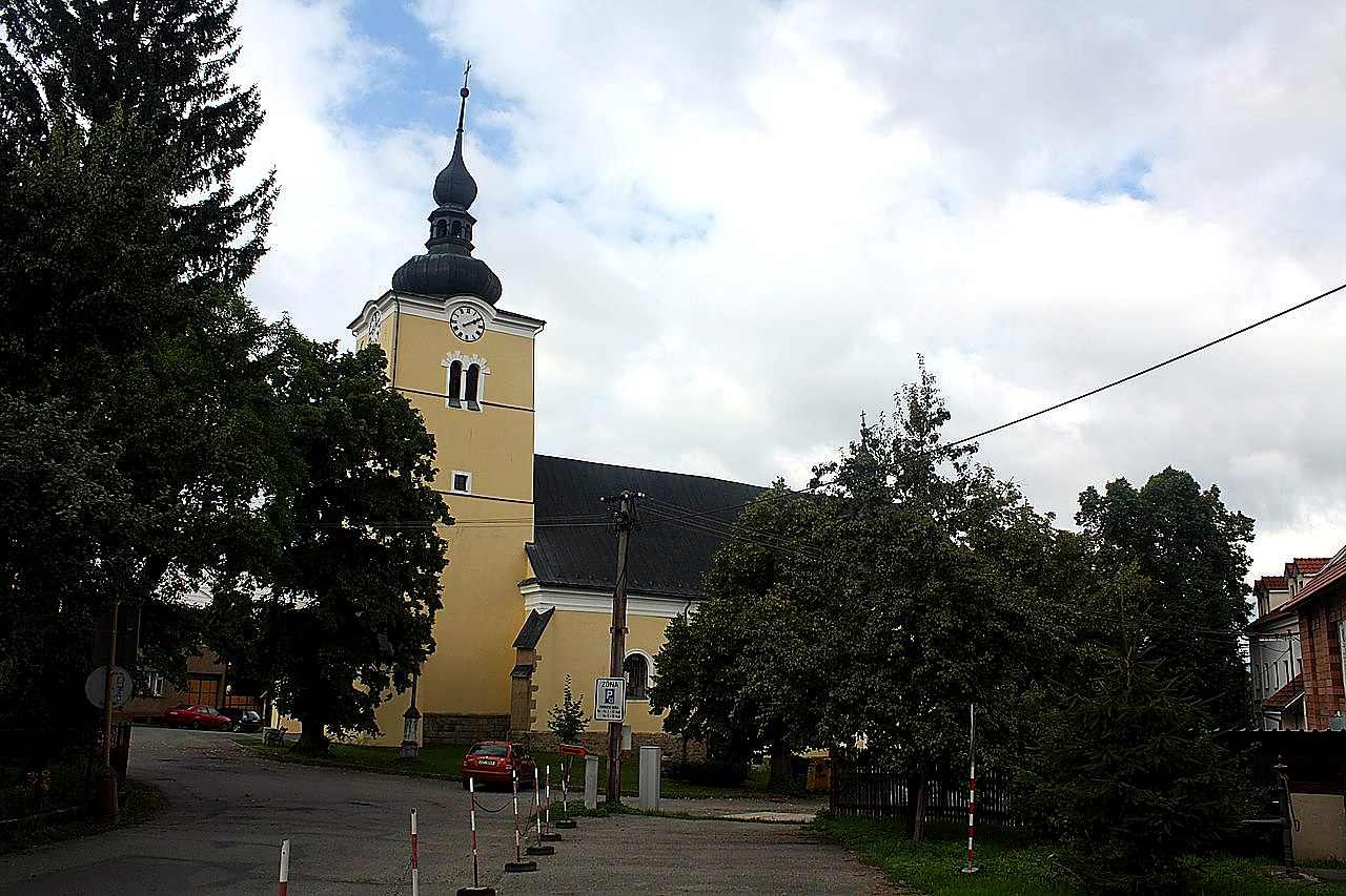 
<span>Kostel Nalezení svatého Kříže (Valašské Klobouky)</span>
