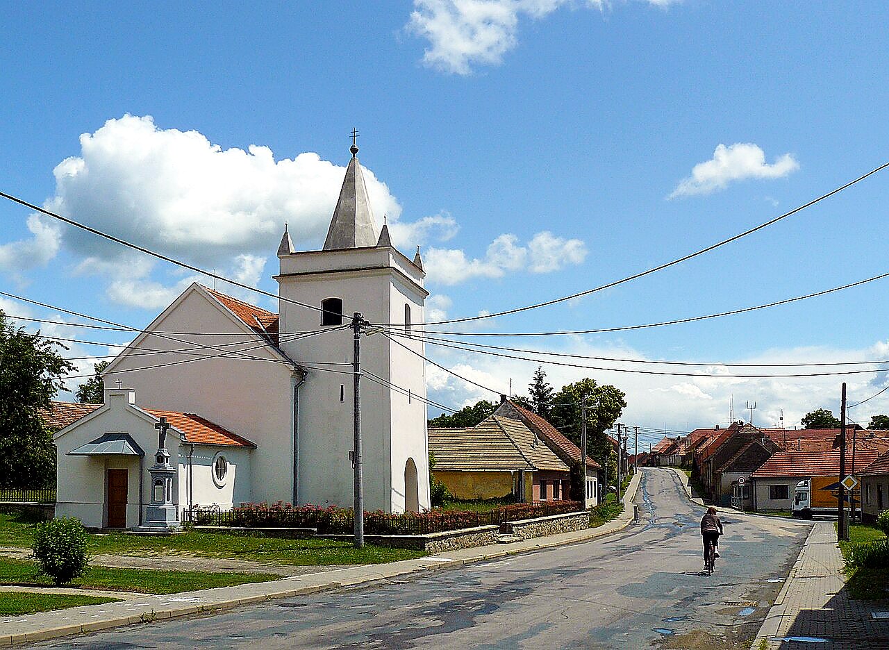 
<span>Kostel Nanebevzetí Panny Marie (Jamolice)</span>

