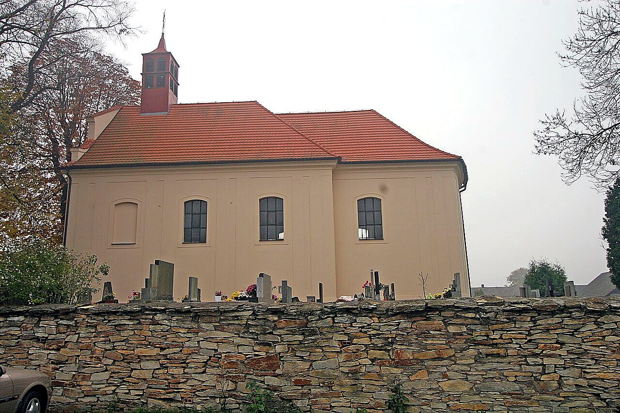 
<span>Kostel Nanebevzetí Panny Marie (Krňovice)</span>
