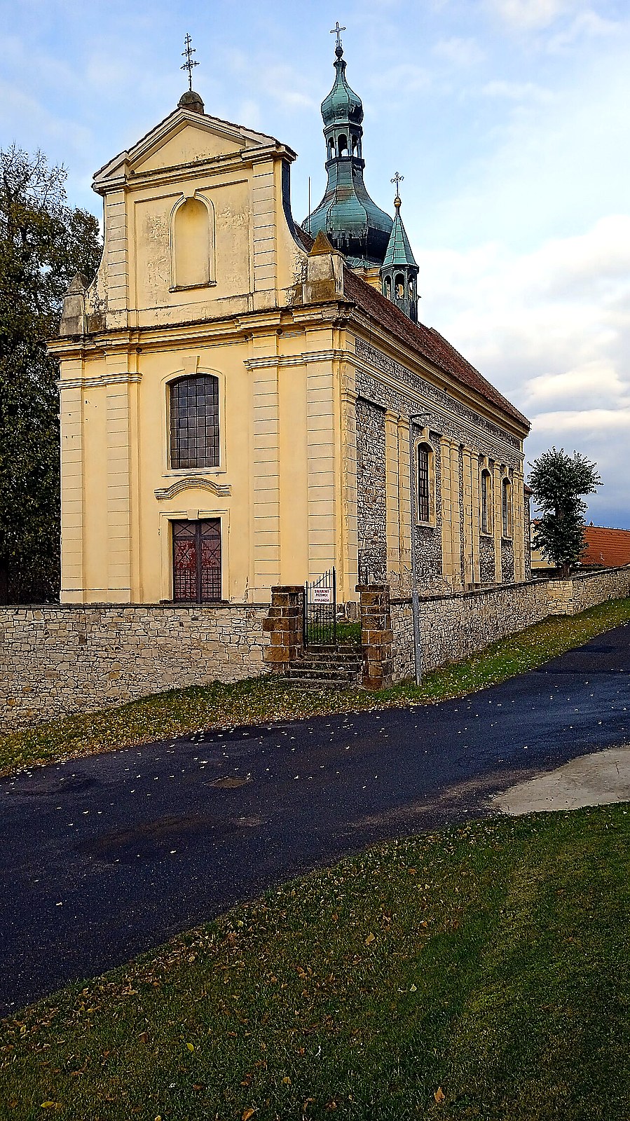 
<span>Kostel Nanebevzetí Panny Marie (Vrbno nad Lesy)</span>

