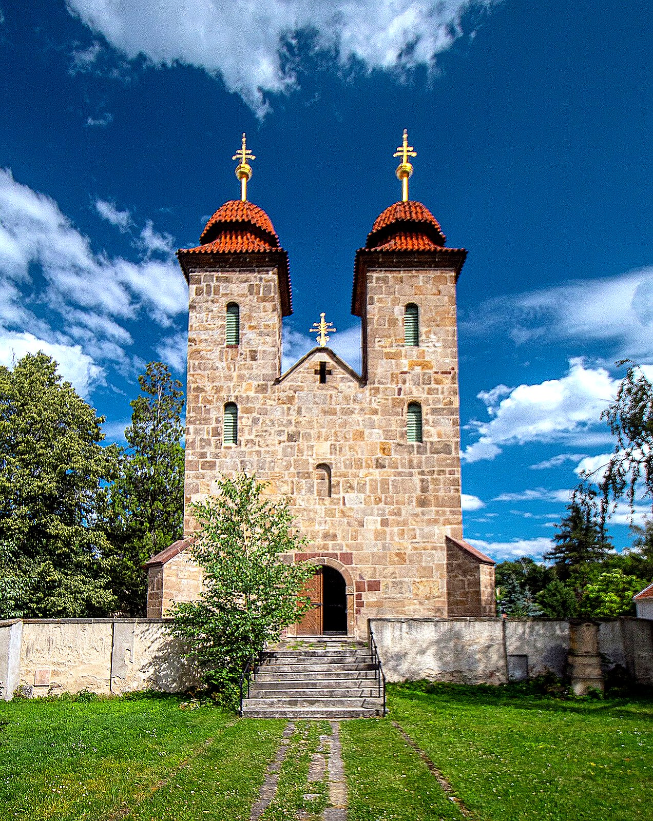 
<span>Kostel Nanebevzetí Panny Marie v Tismicích</span>
