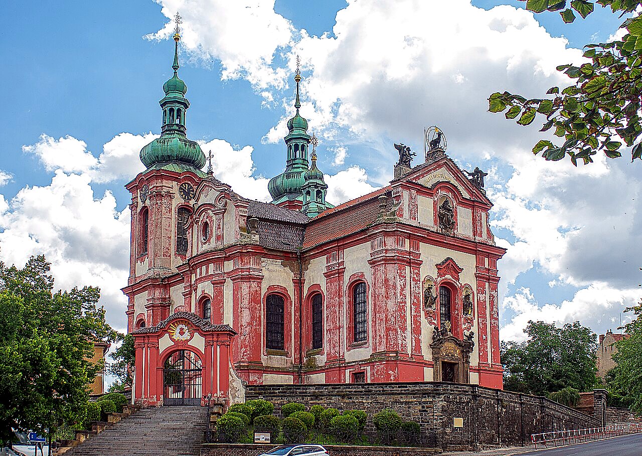 
<span>Kostel Nanebevzetí Panny Marie ve Zlonicích</span>
