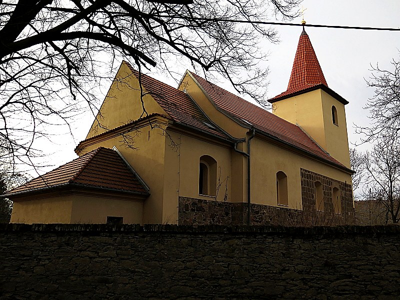 
<span>Kostel Narození Panny Marie (Olešky)</span>
