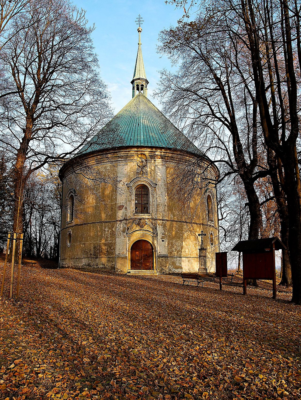 
<span>Kostel Navštívení Panny Marie (Rýmařov)</span>
