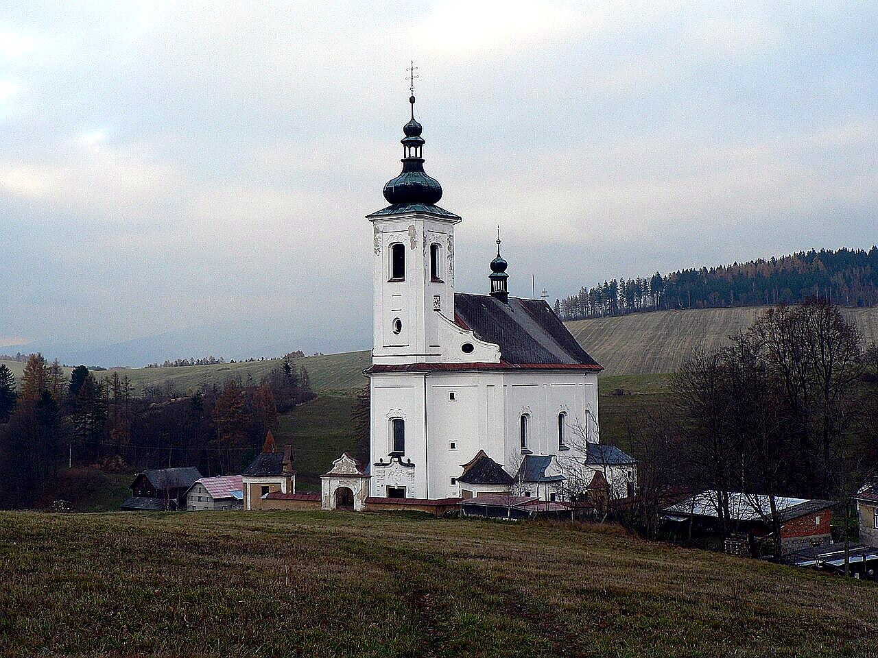
<span>Kostel Nejsvětější Trojice (Kopřivná)</span>
