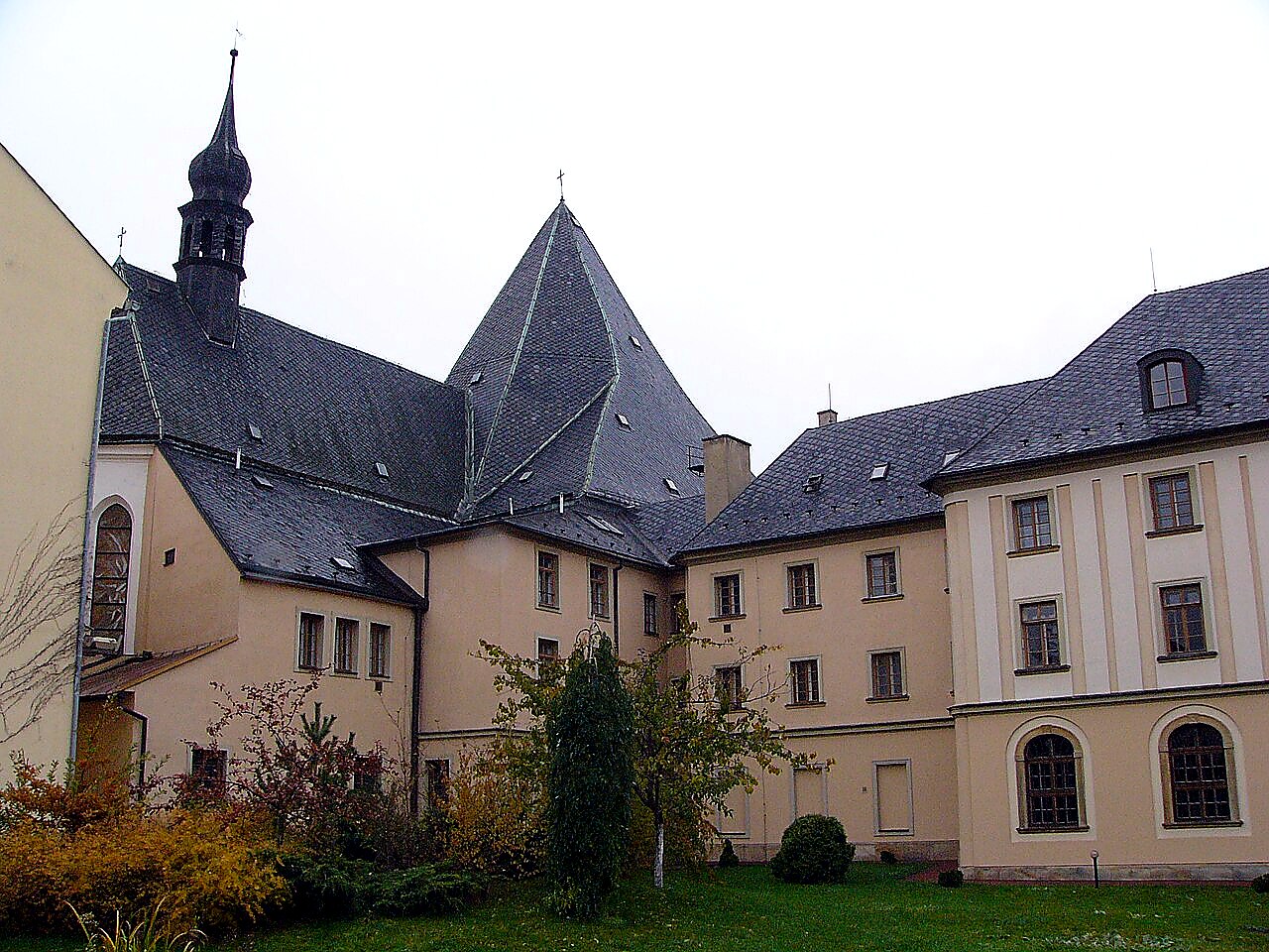 
<span>Kostel Neposkvrněného početí Panny Marie (Olomouc)</span>
