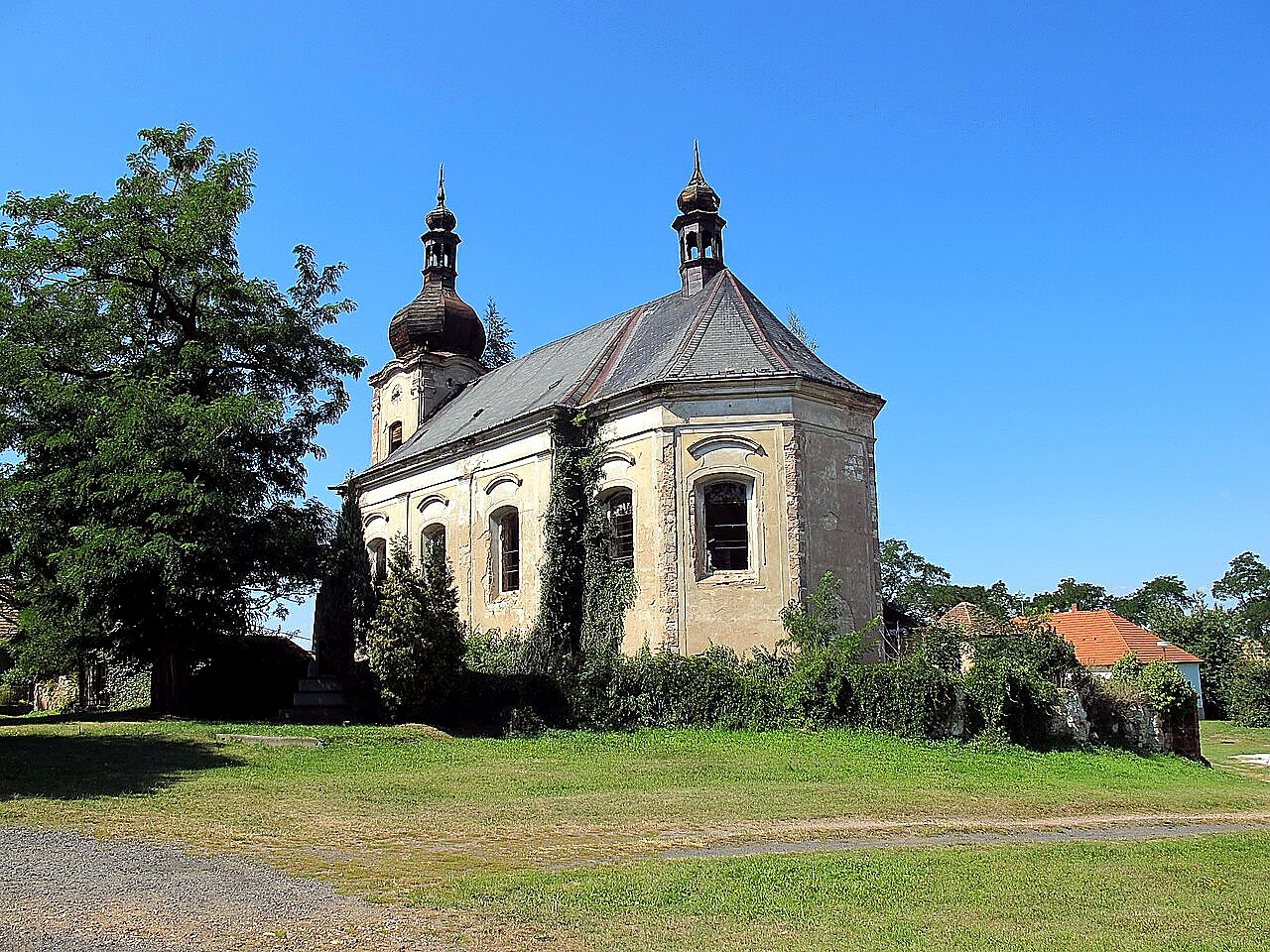 
<span>Kostel Neposkvrněného početí Panny Marie (Siřem)</span>
