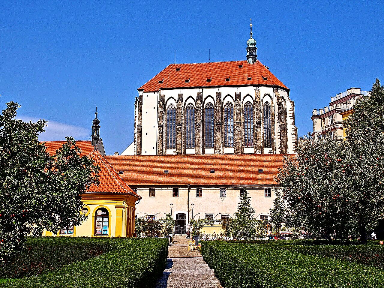 
<span>Kostel Panny Marie Sněžné (Praha)</span>
