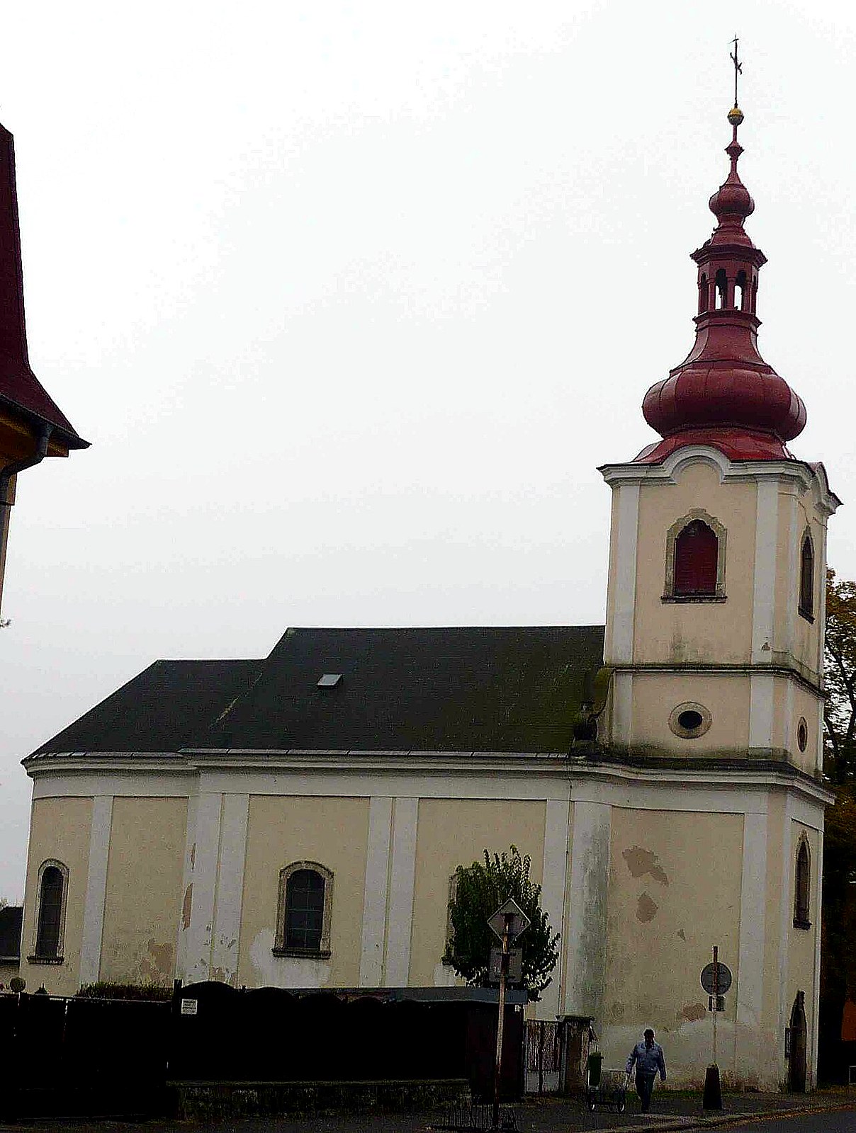 
<span>Kostel Povýšení svatého Kříže (Dvůr Králové nad Labem)</span>
