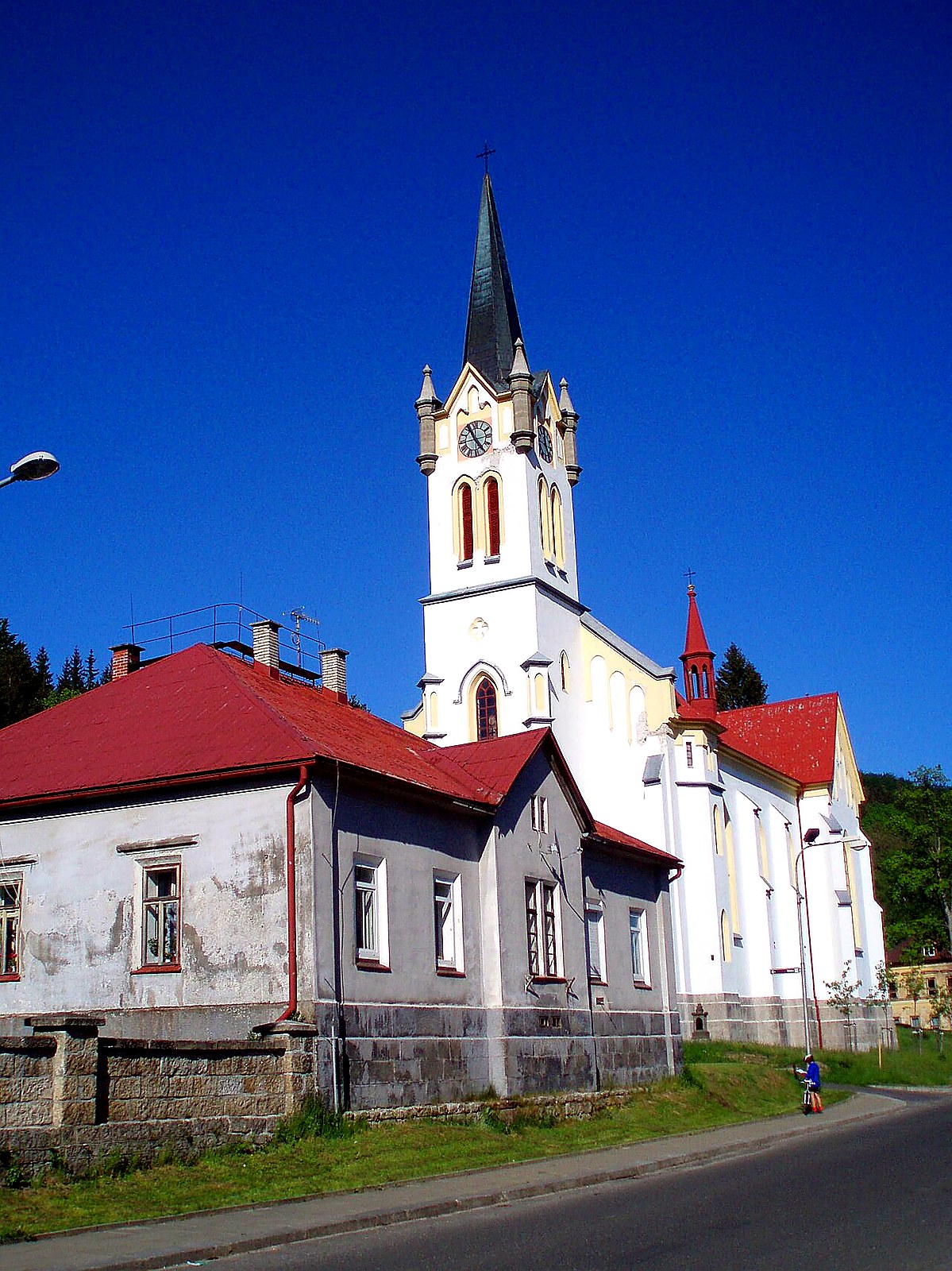
<span>Kostel Proměnění Páně (Josefův Důl)</span>
