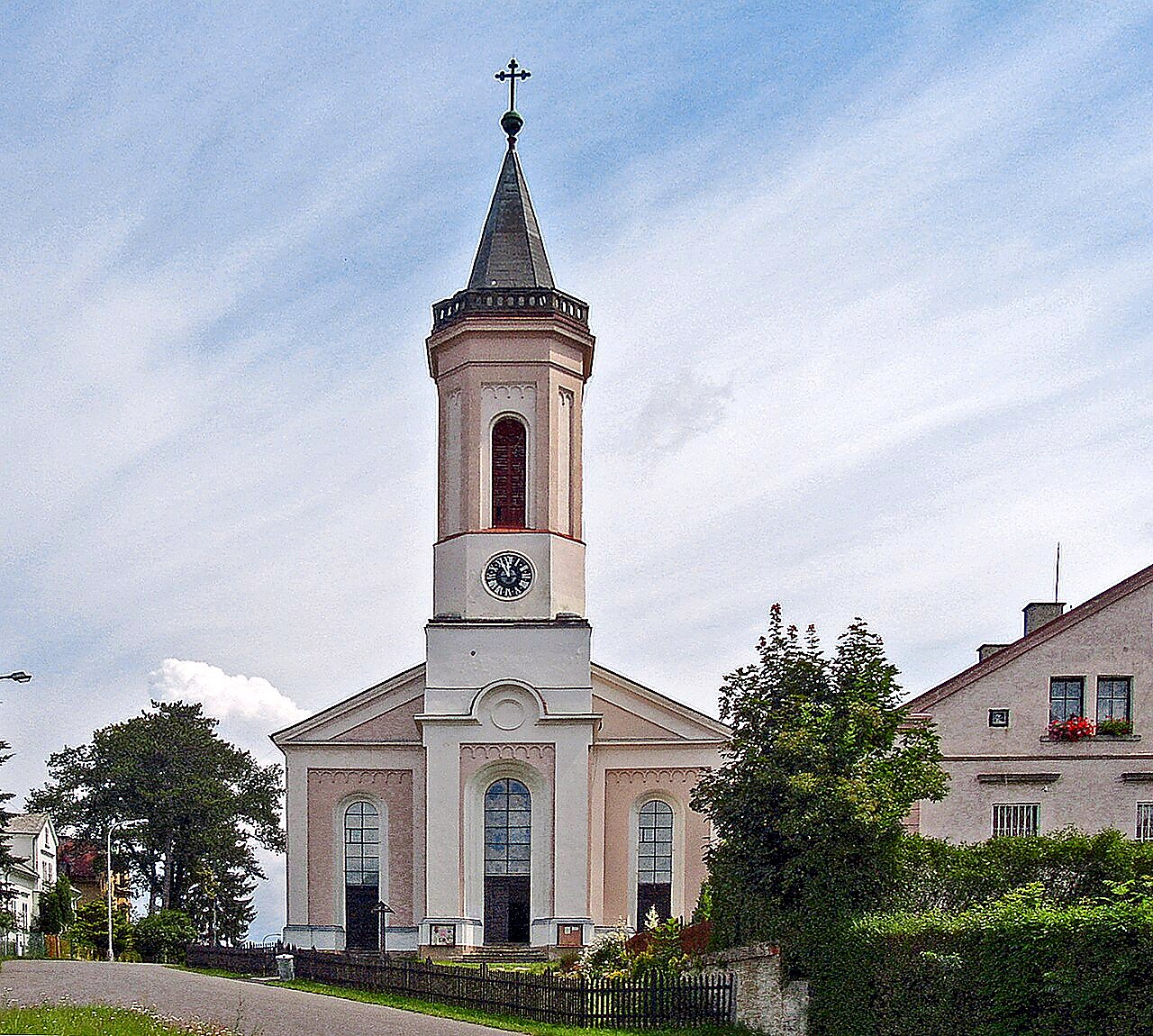 
<span>Kostel Proměnění Páně ve Varnsdorfu</span>
