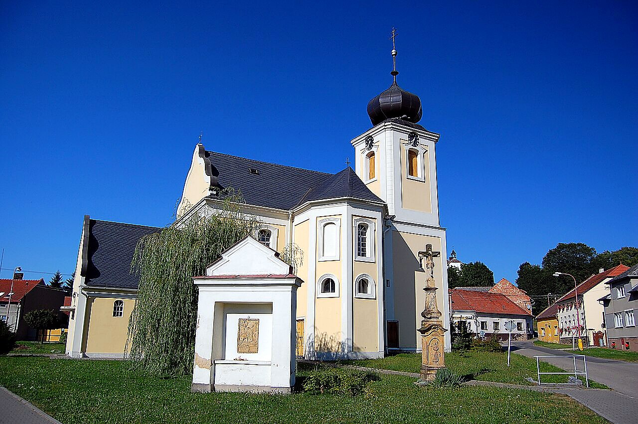 
<span>Kostel Všech svatých (Jaroměřice)</span>
