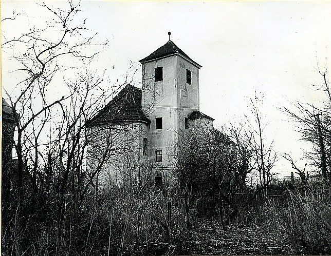 
<span>Kostel Všech svatých (Albrechtice)</span>
