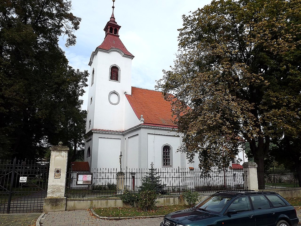 
<span>Kostel Všech svatých (Moravský Krumlov)</span>
