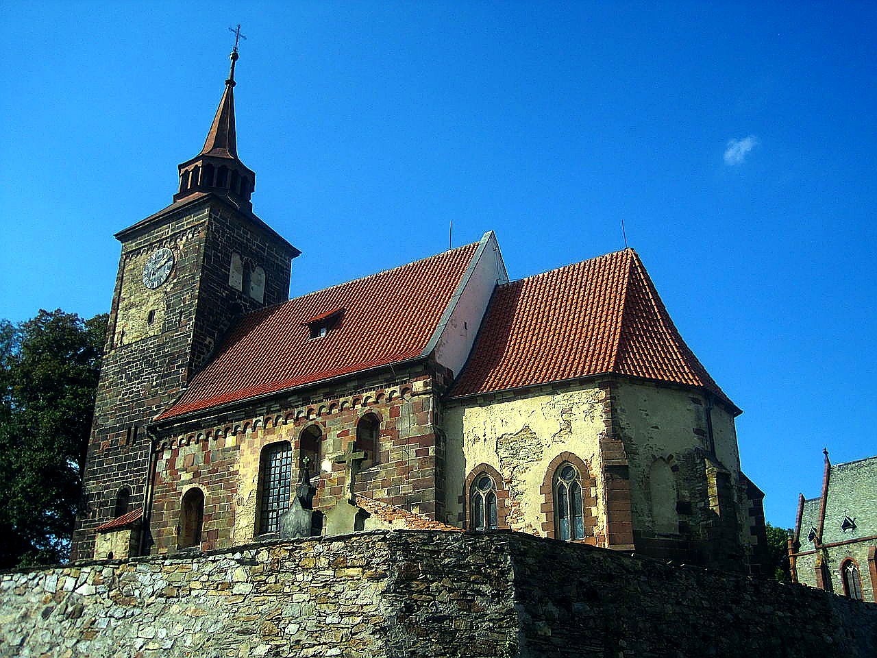 
<span>Kostel Zvěstování Panny Marie (Plaňany)</span>
