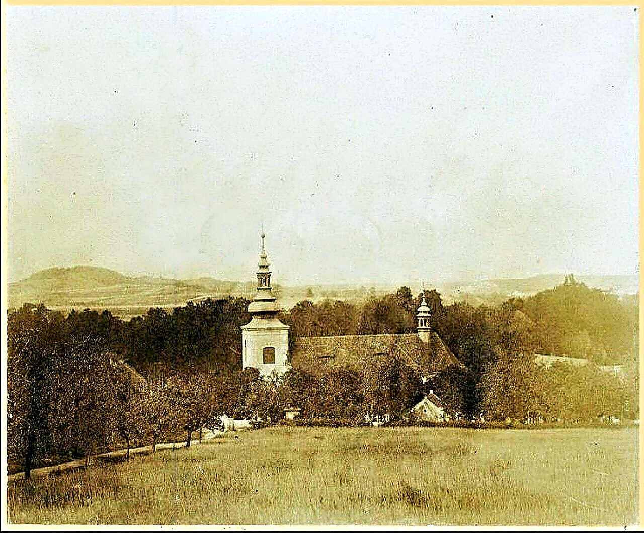 
<span>Kostel svaté Kateřiny (Chbany)</span>
