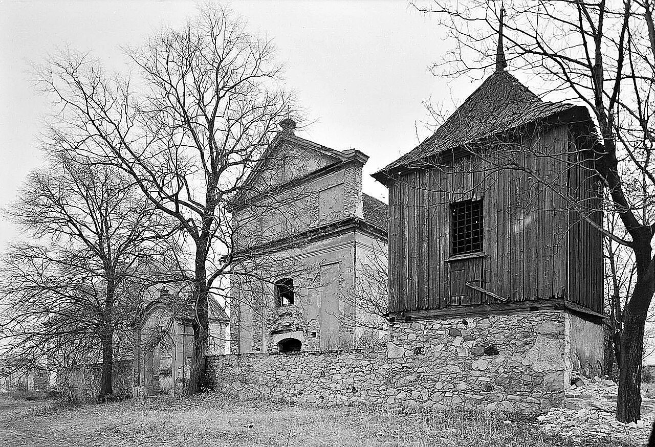 
<span>Kostel svaté Máří Magdalény (Chbany)</span>
