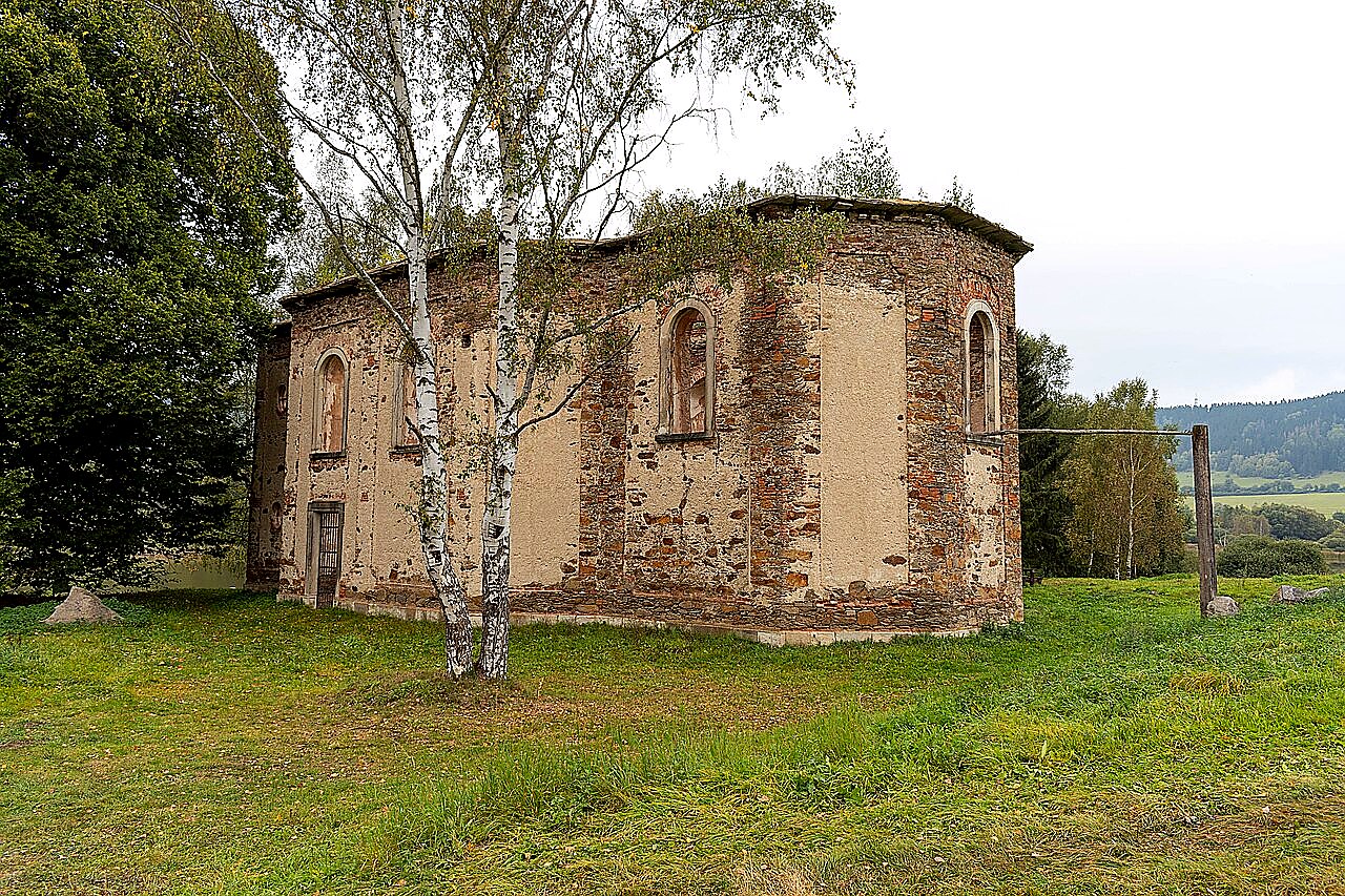 
<span>Kostel svatého Blažeje (Branišov)</span>

