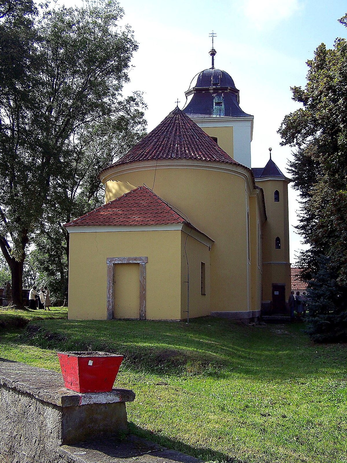 
<span>Kostel svatého Jakuba Staršího (Ratenice)</span>
