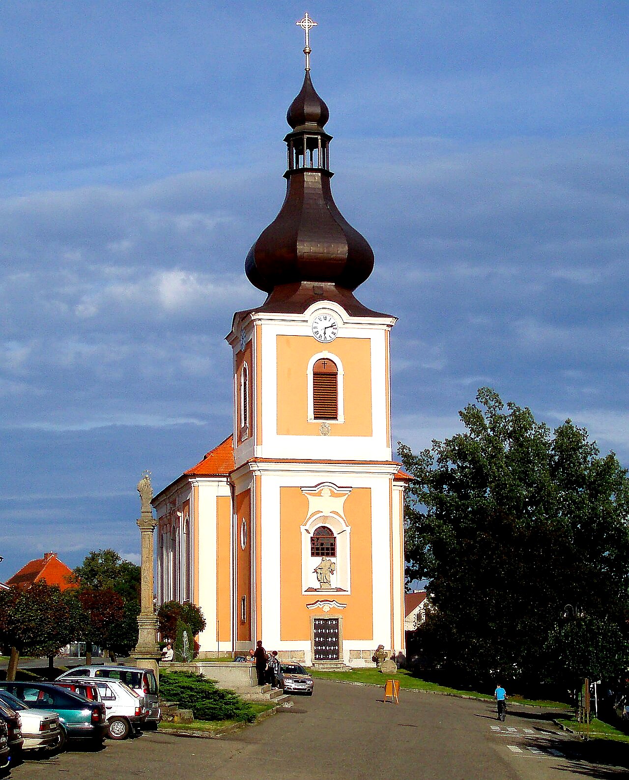 
<span>Kostel svatého Jakuba Většího (Kladruby)</span>
