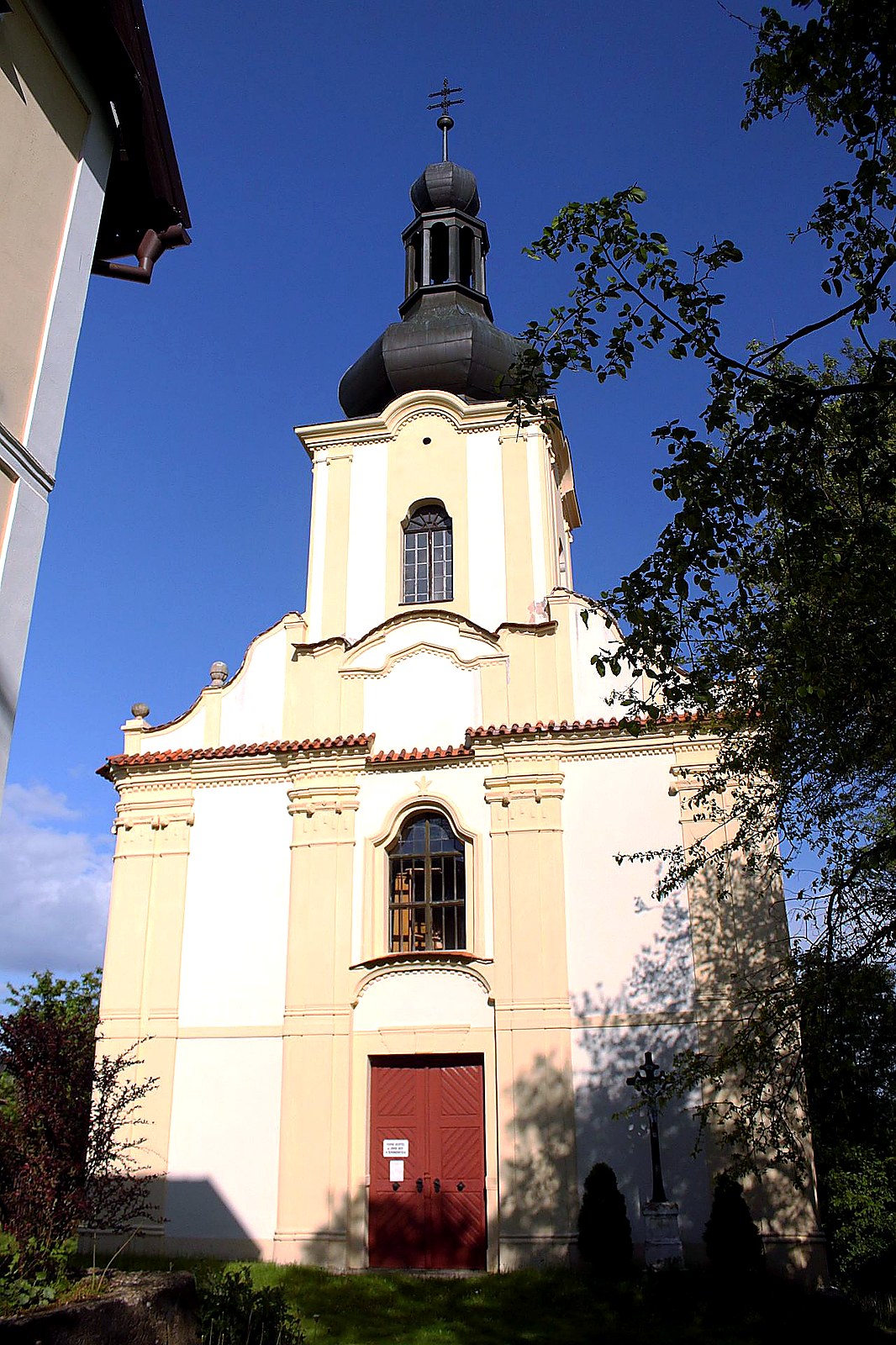 
<span>Kostel svatého Jana Nepomuckého (Šemanovice)</span>
