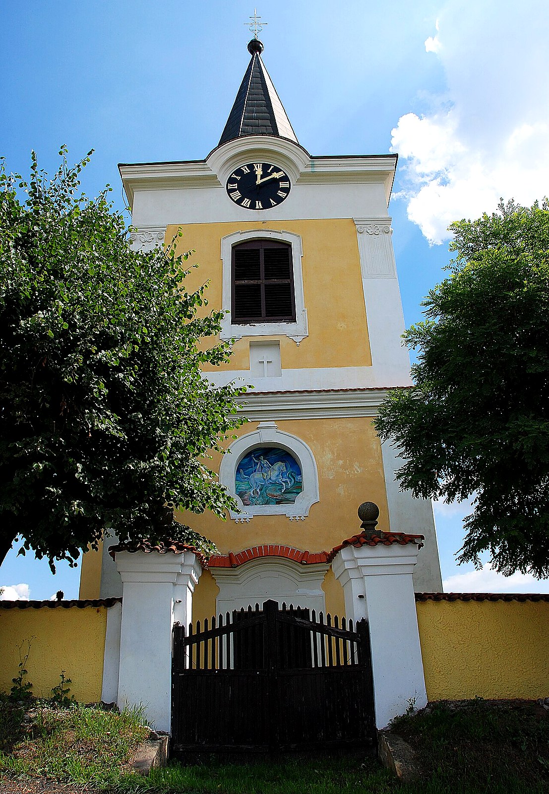 
<span>Kostel svatého Jiří (Tmaň)</span>
