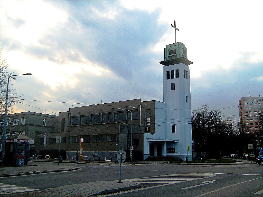 
<span>Kostel svatého Josefa (Moravská Ostrava)</span>
