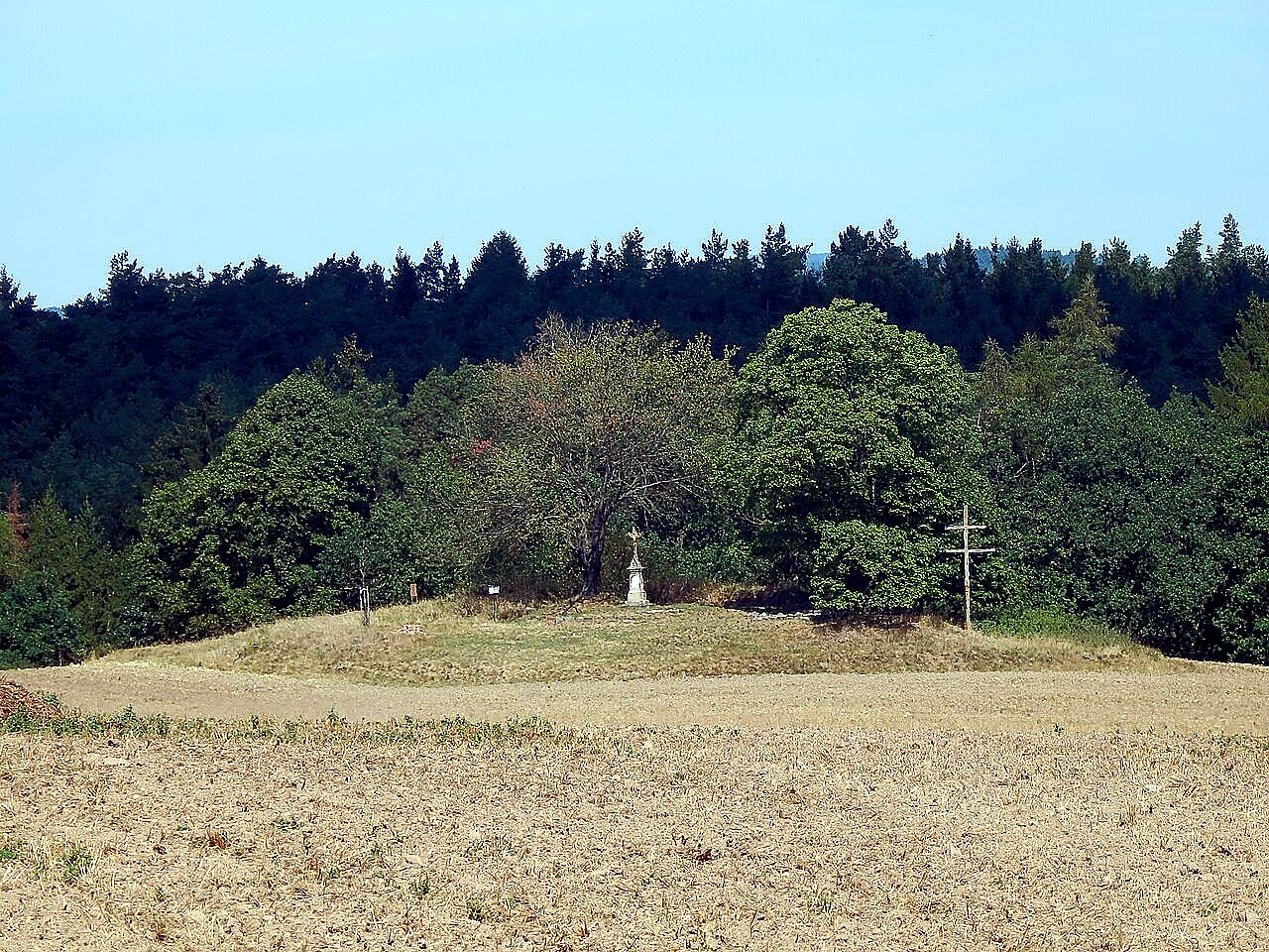 
<span>Kostel svatého Klimenta (Lipůvka)</span>
