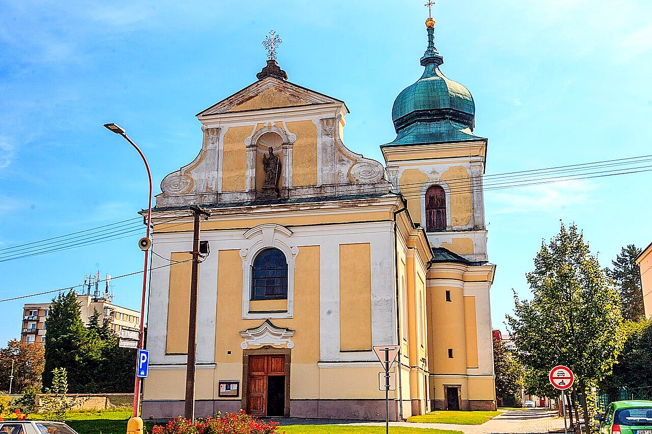 
<span>Kostel svatého Martina (Holice)</span>

