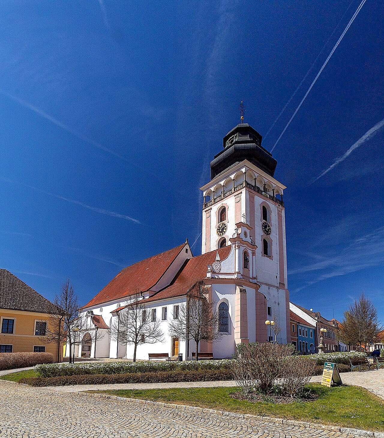 
<span>Kostel svatého Matěje v Bechyni</span>
